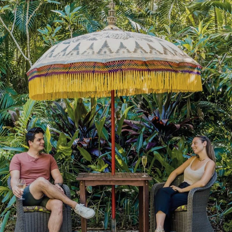 couple at ikatan spa
